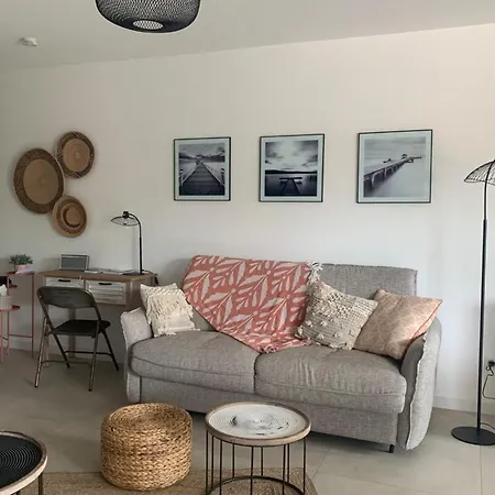 Superb Flat With A Lovely View Of The Mountains