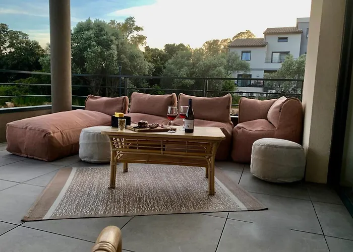 Superbe Appt Avec Jolie Vue Sur La Montagne Appartement Porto-Vecchio (Corsica)