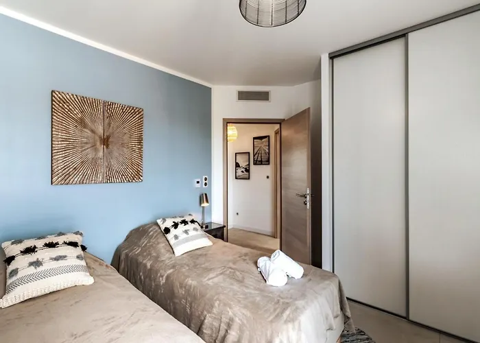 Superbe Appt Avec Jolie Vue Sur La Montagne